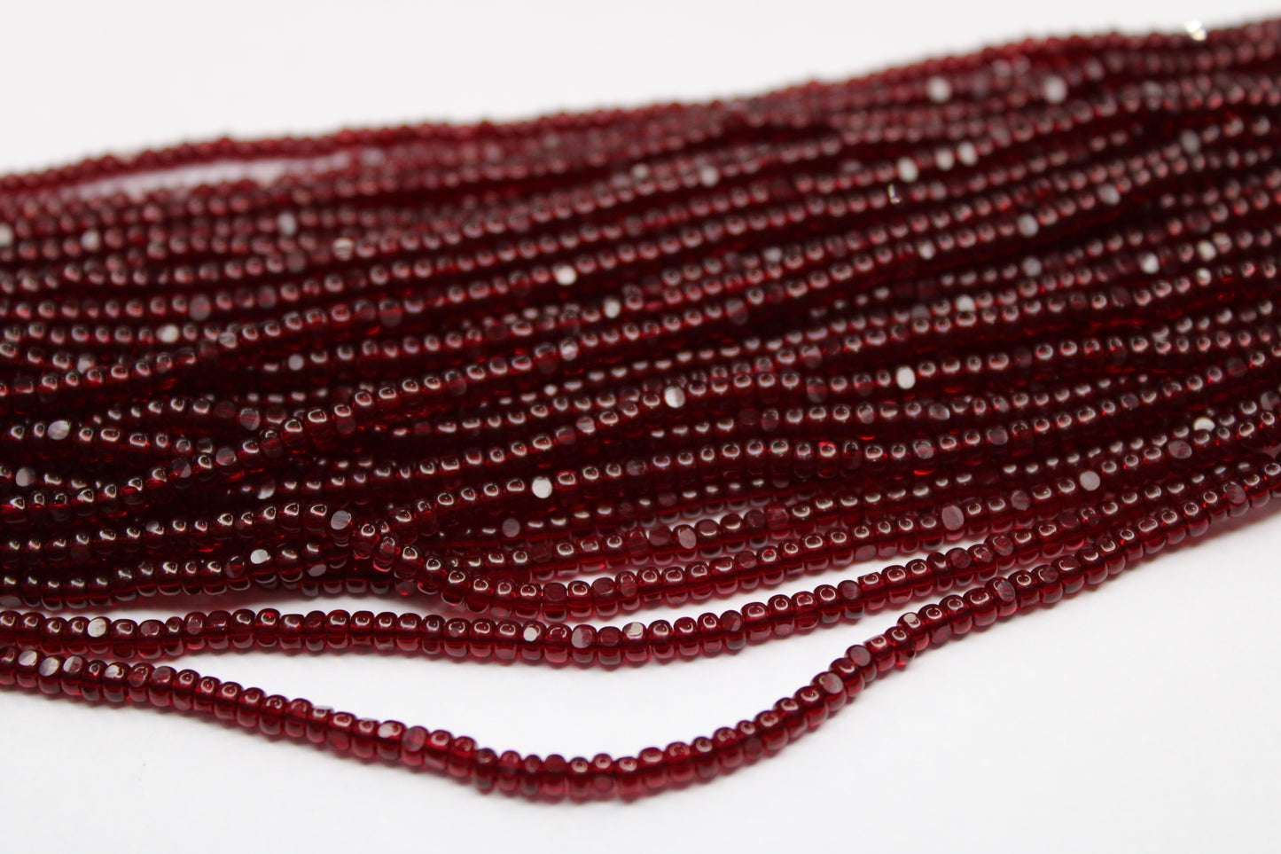 8/0 Charlotte True Cut Beads, Tr. Garnet (2 Facets) 1 Strand, Craft Supplies, Jewelry making, Embroidery materials, Vintage beads, 90120