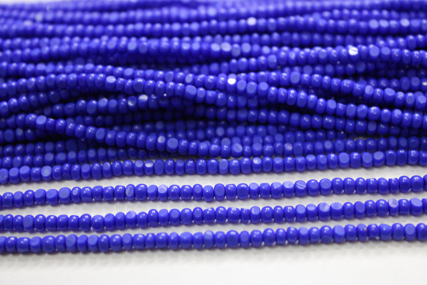 8/0 Charlotte True Cut Beads, Royal Blue (2 Facets) 1 Strand, Craft Supplies, Jewelry making, Embroidery materials, Vintage beads, 33040