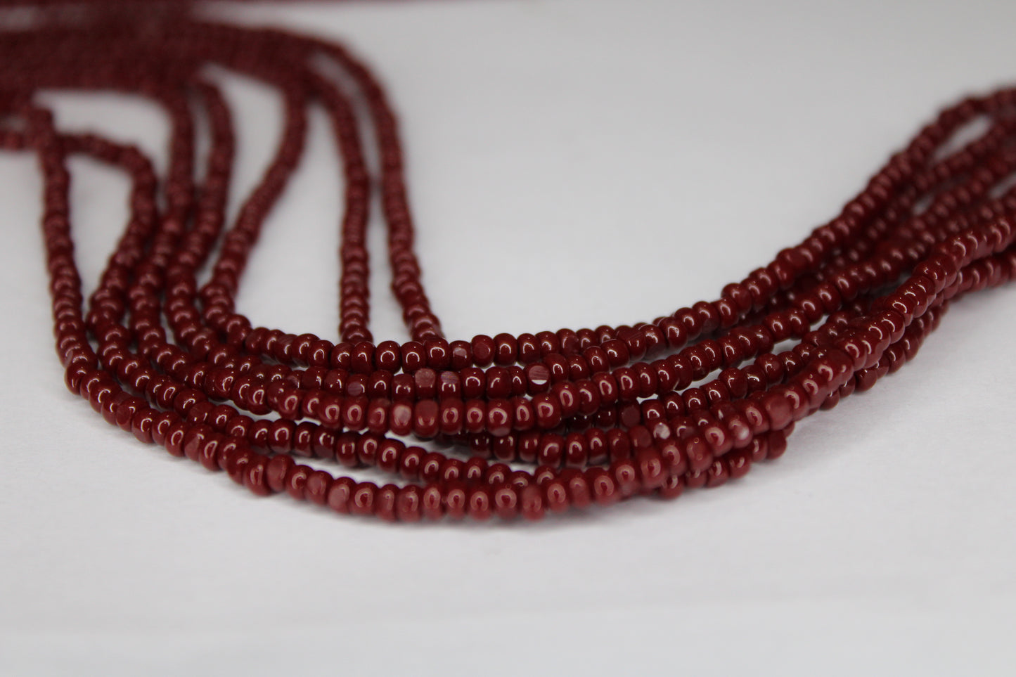 8/0 Charlotte True Cut Beads, Op. Reddish Brown (2 Facets) 1 Strand, Craft Supplies, Jewelry making, Embroidery materials, Vintage beads, 93310