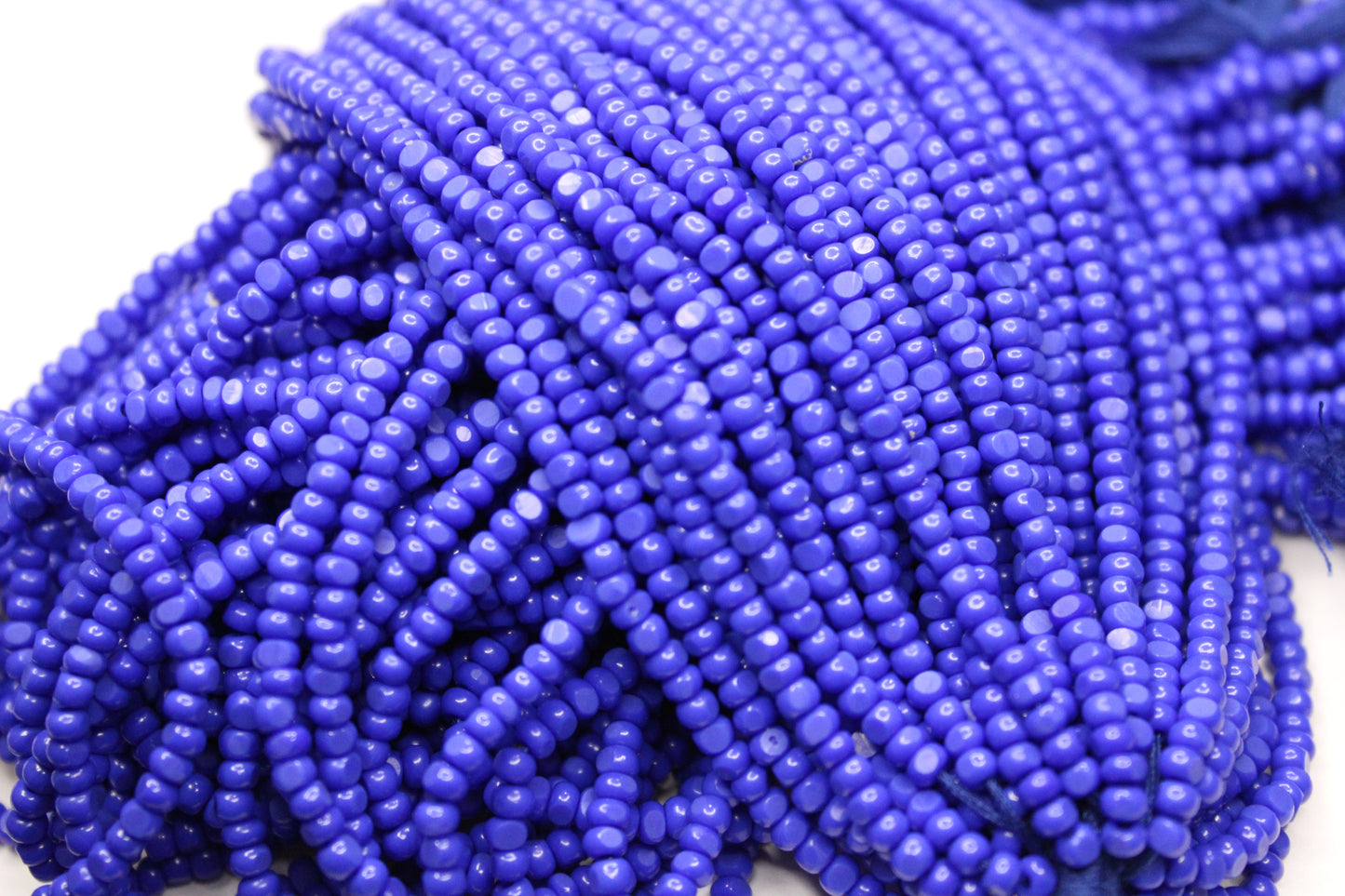 8/0 Charlotte True Cut Beads, Royal Blue (2 Facets) 1 Strand, Craft Supplies, Jewelry making, Embroidery materials, Vintage beads, 33040