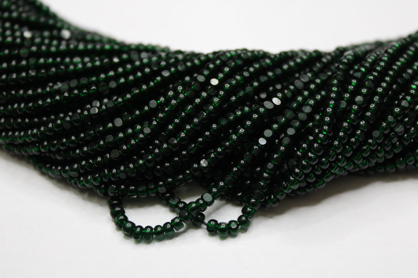 8/0 Charlotte True Cut Beads, Tr. Bottle Green (2 Facets) 1 Strand, Craft Supplies, Jewelry making, Embroidery materials, Vintage beads, 50150