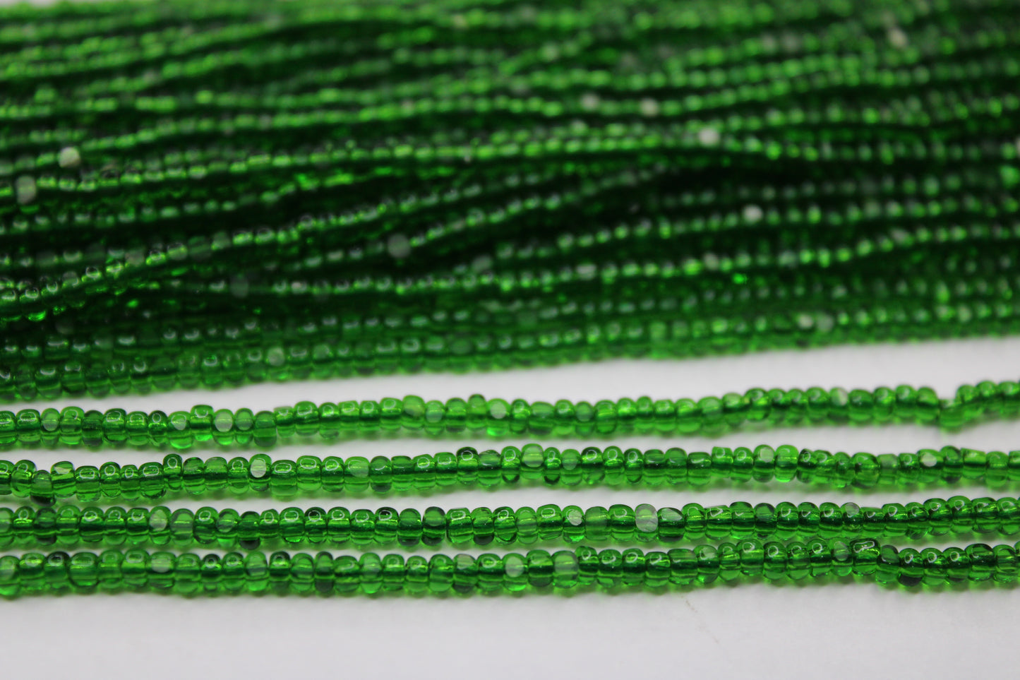 8/0 Charlotte True Cut Beads, Tr. Light Green (2 Facets) 1 Strand, Craft Supplies, Jewelry making, Embroidery materials, Vintage beads, 50060