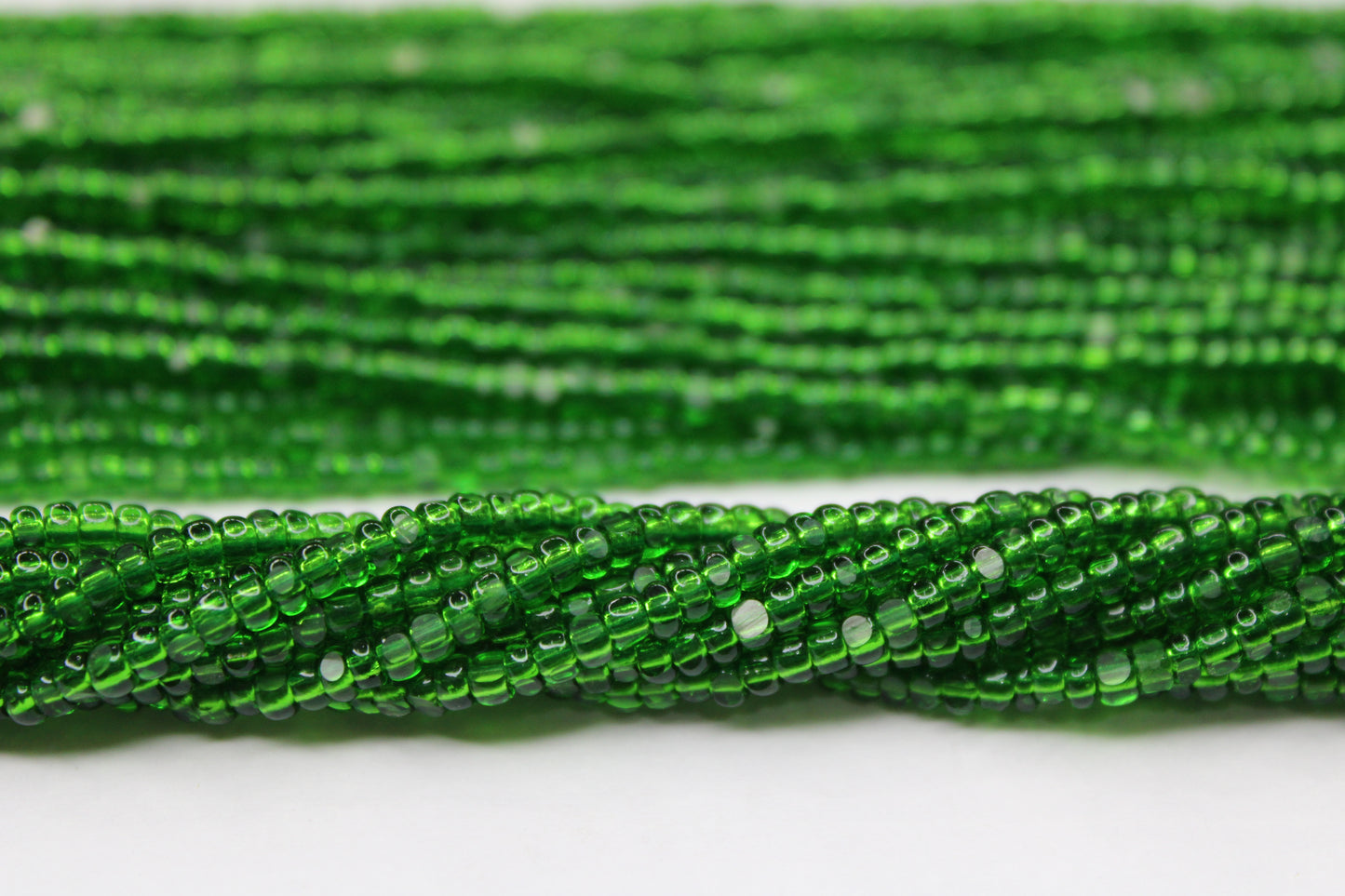 8/0 Charlotte True Cut Beads, Tr. Light Green (2 Facets) 1 Strand, Craft Supplies, Jewelry making, Embroidery materials, Vintage beads, 50060