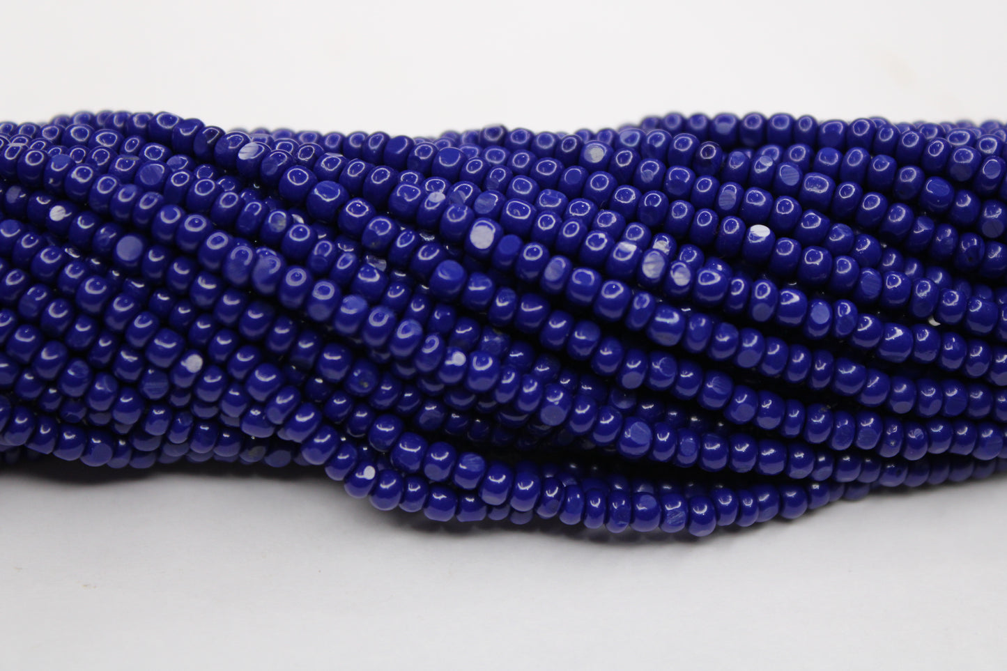 8/0 Charlotte True Cut Beads, Opaque Navy Blue (2 Facets) 1 Strand, Craft Supplies, Jewelry making, Embroidery materials, Vintage beads, 33070