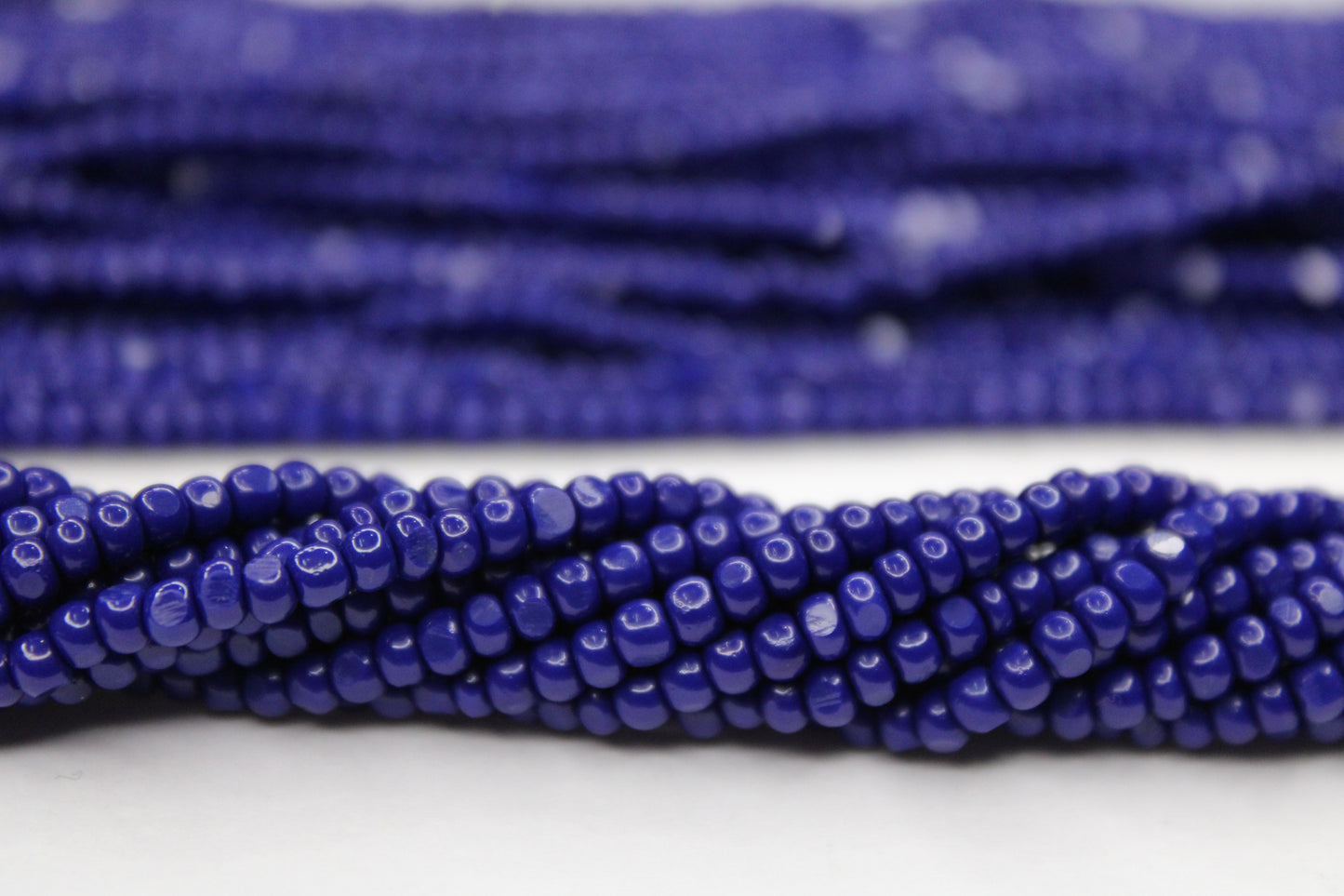 8/0 Charlotte True Cut Beads, Opaque Navy Blue (2 Facets) 1 Strand, Craft Supplies, Jewelry making, Embroidery materials, Vintage beads, 33070