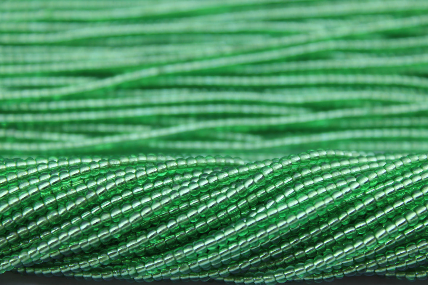 11/0 Preciosa Seed Beads, Forest Green Silver-Lined, 1 Hank, Czech Seed Beads, Embroidery Material, Jewelry Supply, 57120
