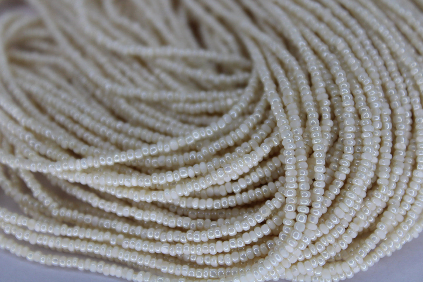 13/0 Charlotte True Cut Beads, Pearl Luster (2 Perfect Facets) 1/3/5 Hanks, Embroidery Material, Jewelry Supply, Vintage Premium True Cuts, 46112