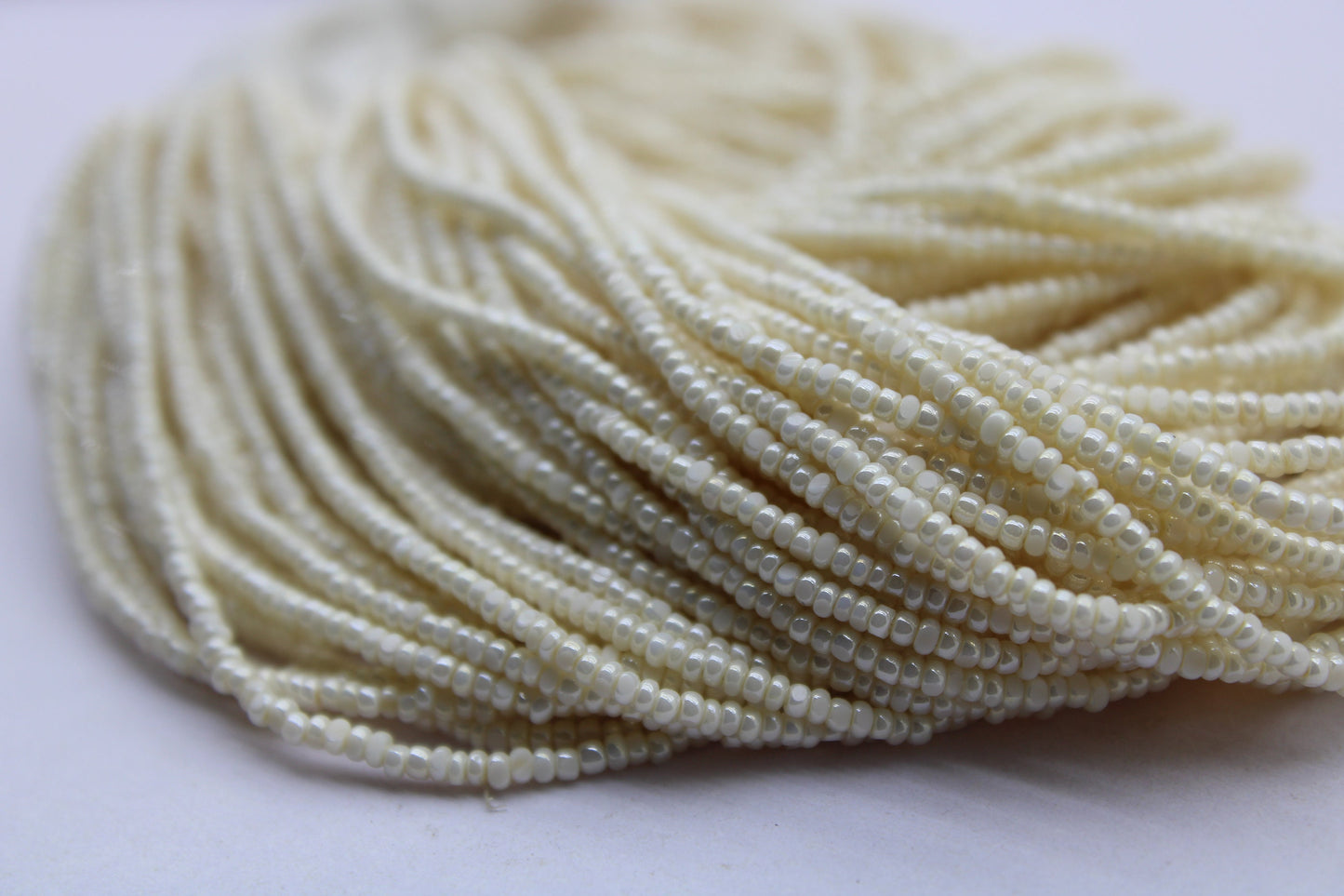 13/0 Charlotte True Cut Beads, Pearl Luster (2 Perfect Facets) 1/3/5 Hanks, Embroidery Material, Jewelry Supply, Vintage Premium True Cuts, 46112