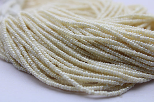 13/0 Charlotte True Cut Beads, Pearl Luster (2 Perfect Facets) 1/3/5 Hanks, Embroidery Material, Jewelry Supply, Vintage Premium True Cuts, 46112