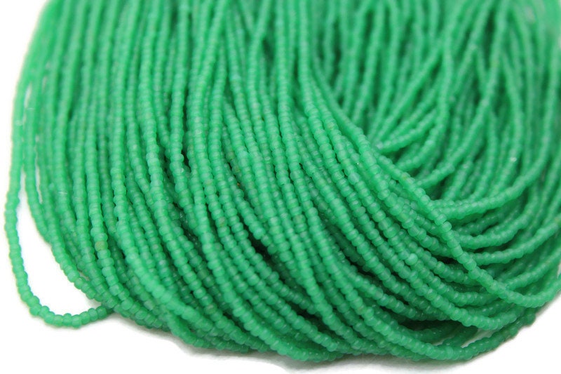 13/0 Charlotte True Cut Beads, Waxy Green (2 Perfect Facets) 5/10/20/50/250/500 Grams, Embroidery Material, Jewelry Supply, Premium True Cuts, 52240
