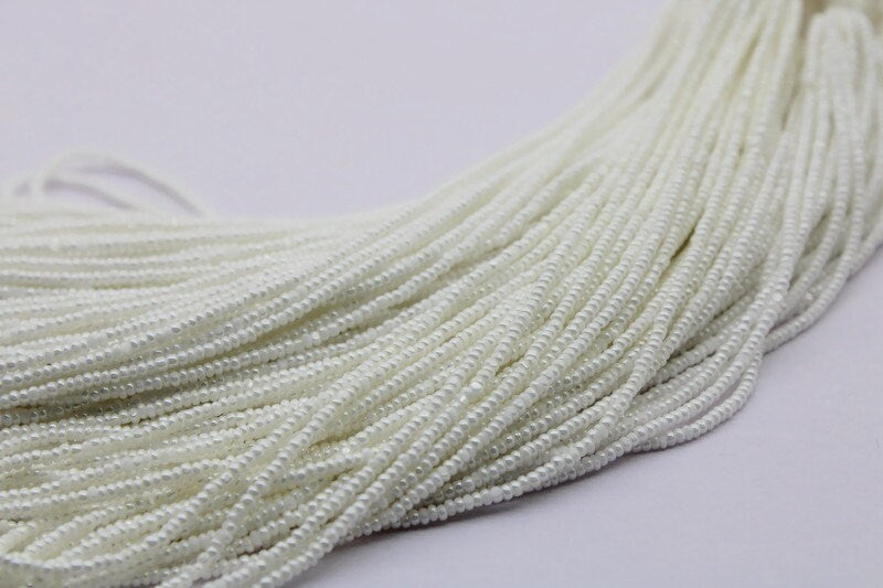 13/0 Charlotte True Cut Beads, White Luster (2 Perfect Facets) 1 Hank, Embroidery Material, Jewelry Supply, Vintage Premium True Cuts, 47102
