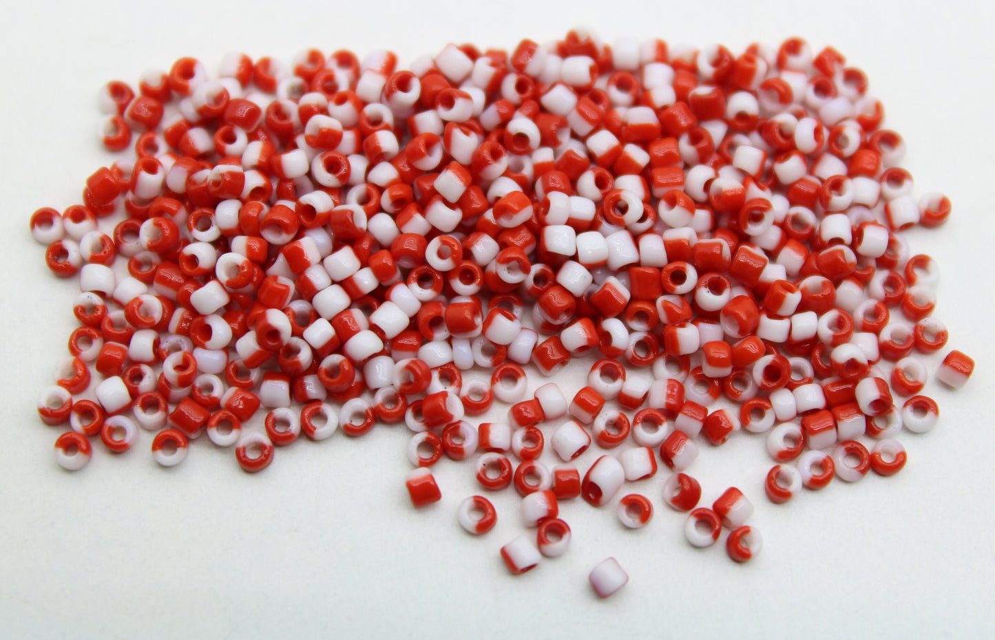 11/0 Red-White Striped Seed Beads, 20/50/100 Grams Packs, Embroidery Beads, Jewelry Beads, Craft Supply, Rondelle Beads, Indian Seed Beads, 514/22.