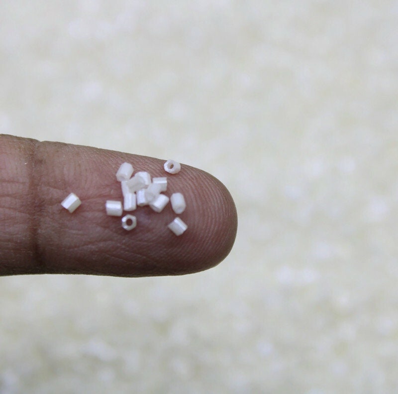 15/0 Czech 2 Cut, Off-White Luster, Hex Glass Seed Beads, 10/20/50/100 Grams Packs, Embroidery making, Jewelry Making, Vintage Beads, Supply, 1113/4