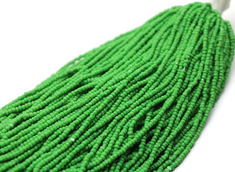 11/0 Charlotte Chip Beads, Op. Dark Apple Green (2 Perfect Facets) 1/3/5 Hanks, Handmade Charlotte, Jewelry Supply,Charlotte Cuts,Rare Beads